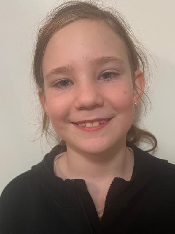 Zowie Hallie Reiling