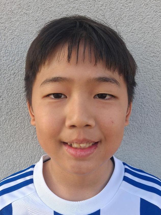 Junwei Yan