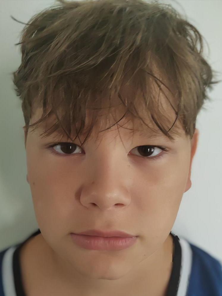 Áron Dominik Kenés