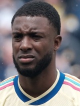 Riechedly Bazoer