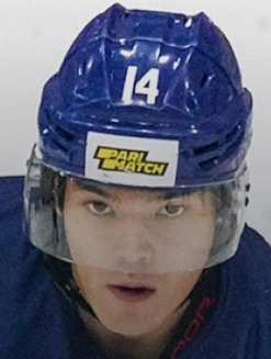 Alichan Omirbekov na MS v hokeji 2023